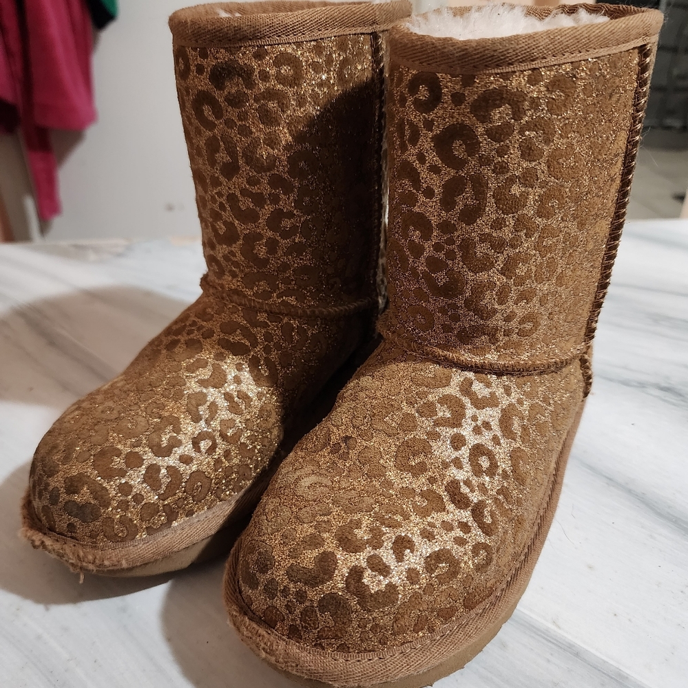 UGG Girls' Classic II Leopard Print Boots